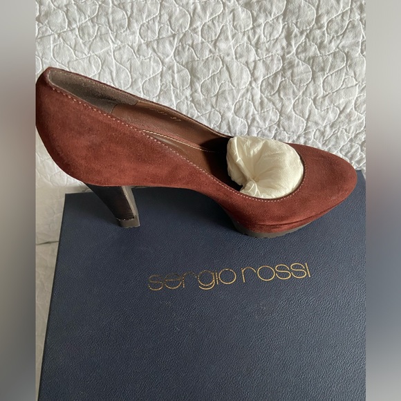 NEW Sergio Rossi Suede Pumps Size 37 - Picture 7 of 11